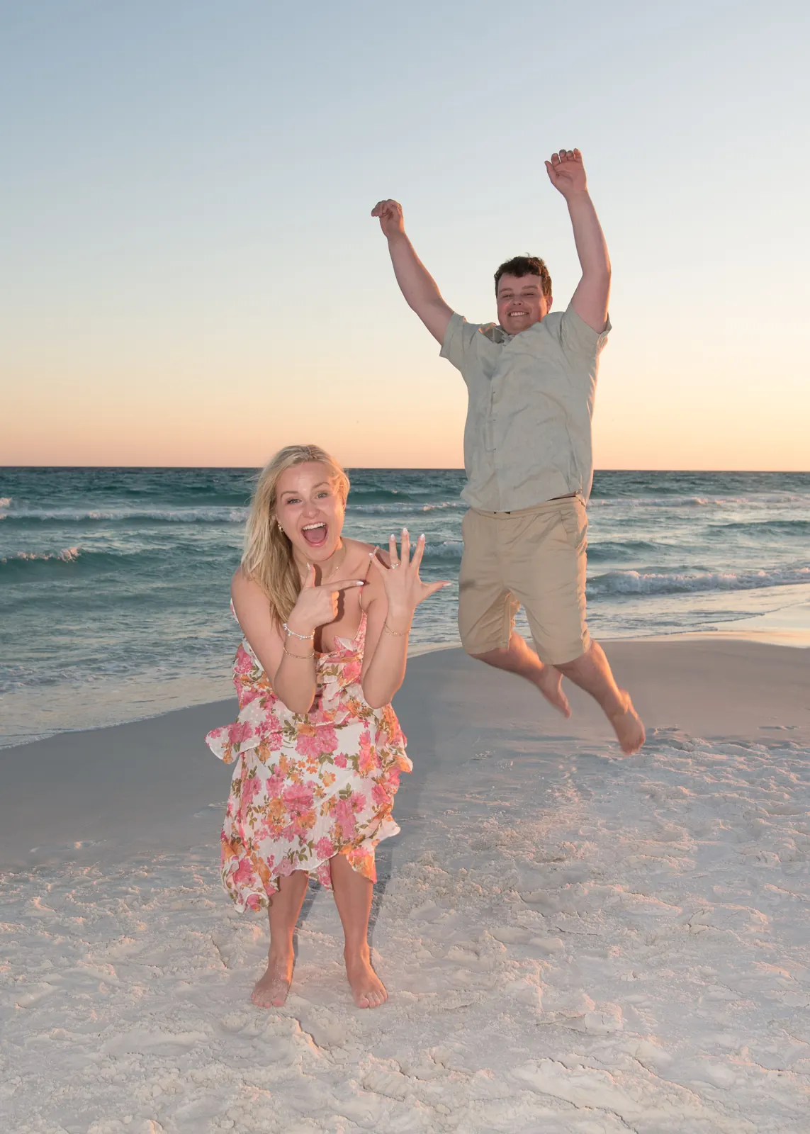 Reasons to Hire a Professional Photographer for Your Surprise Proposal at the Beach, photo 3