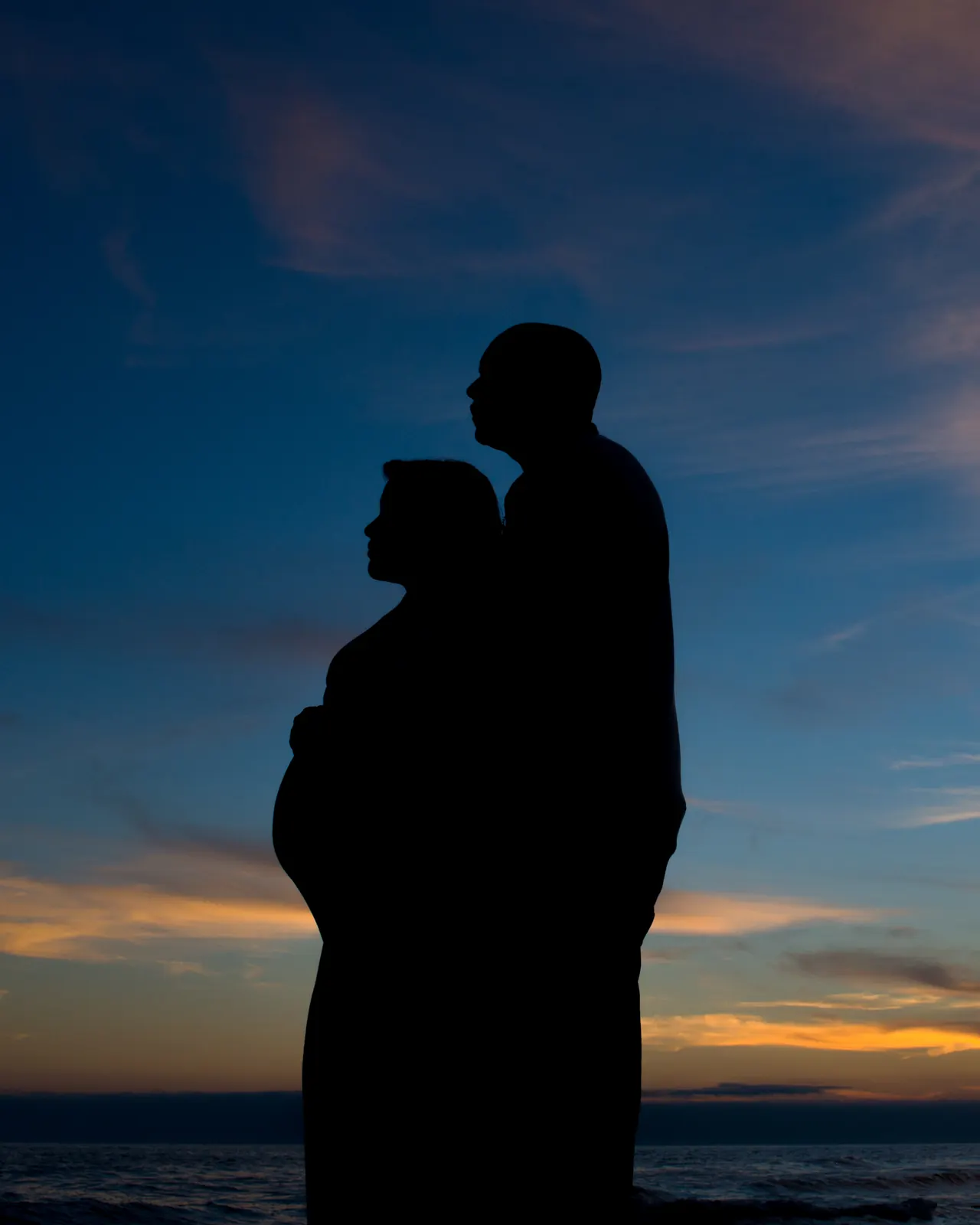 Maternity silhouette at dusk